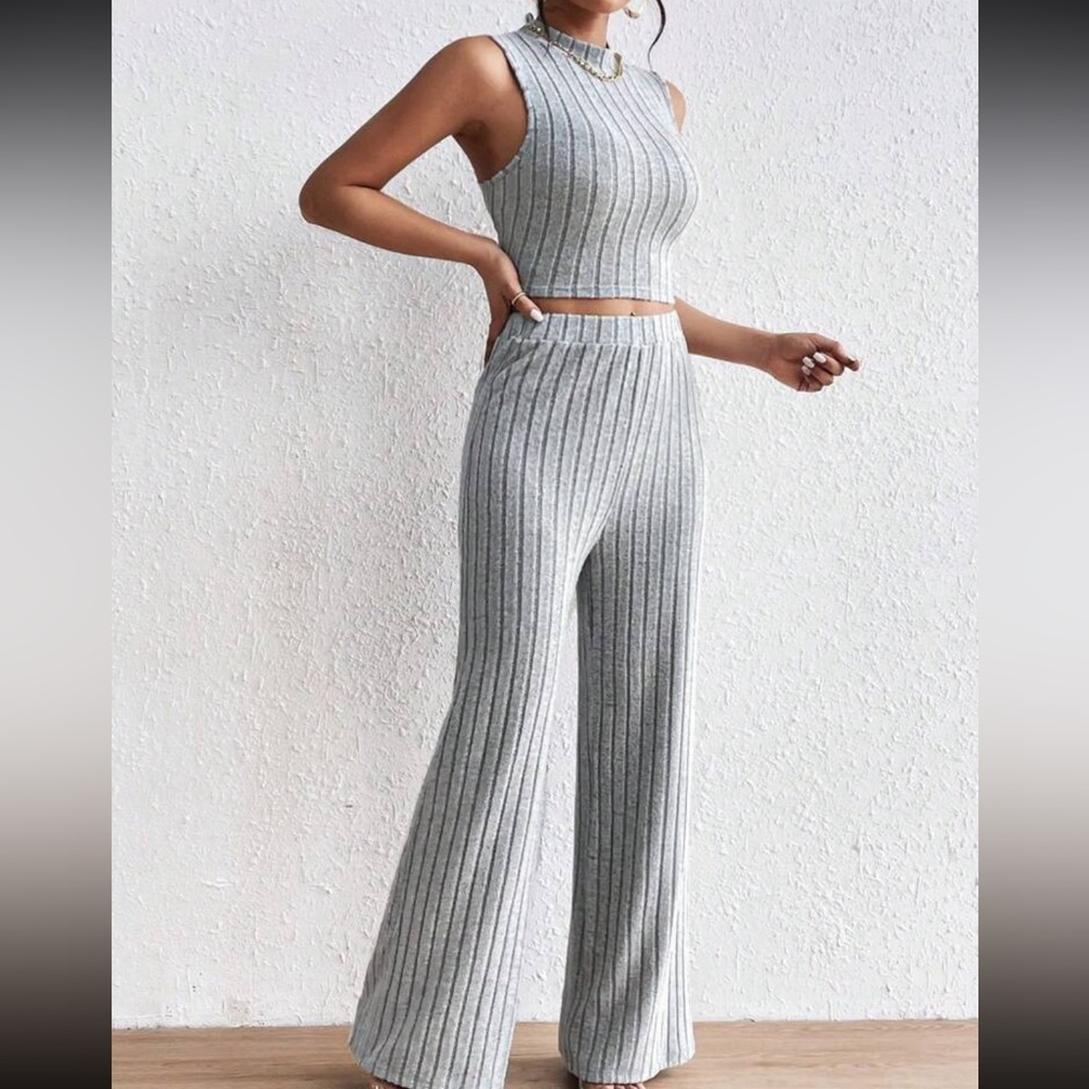 New grey ribbed lounge set